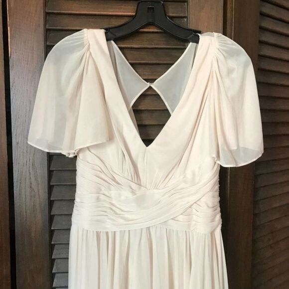 David’s Bridal Flutter Sleeve Bridesmaid Dress - Picture 3 of 11